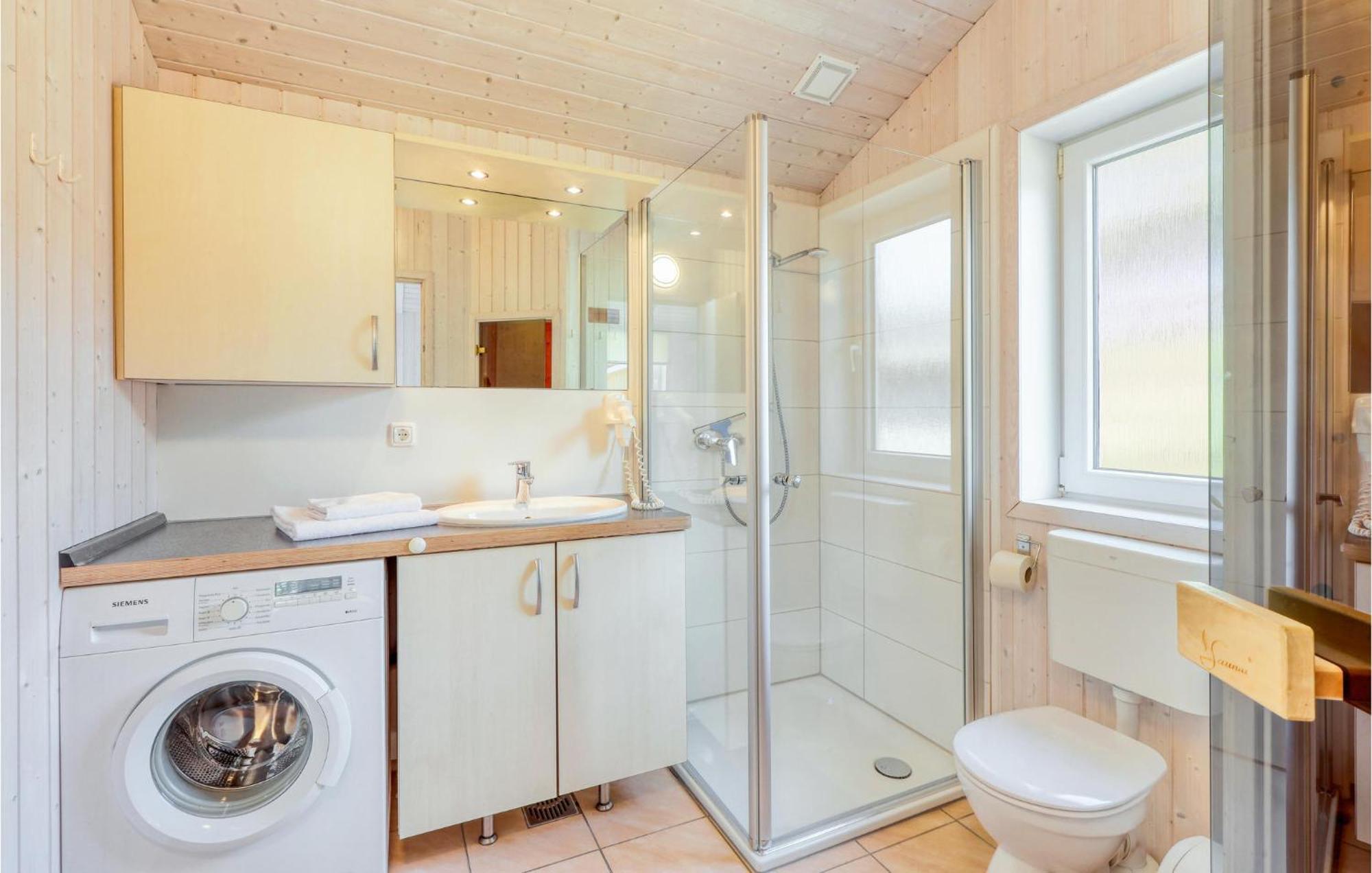 Schatzkiste 3 - Dorf 4 T Ferienhaus Lübeck